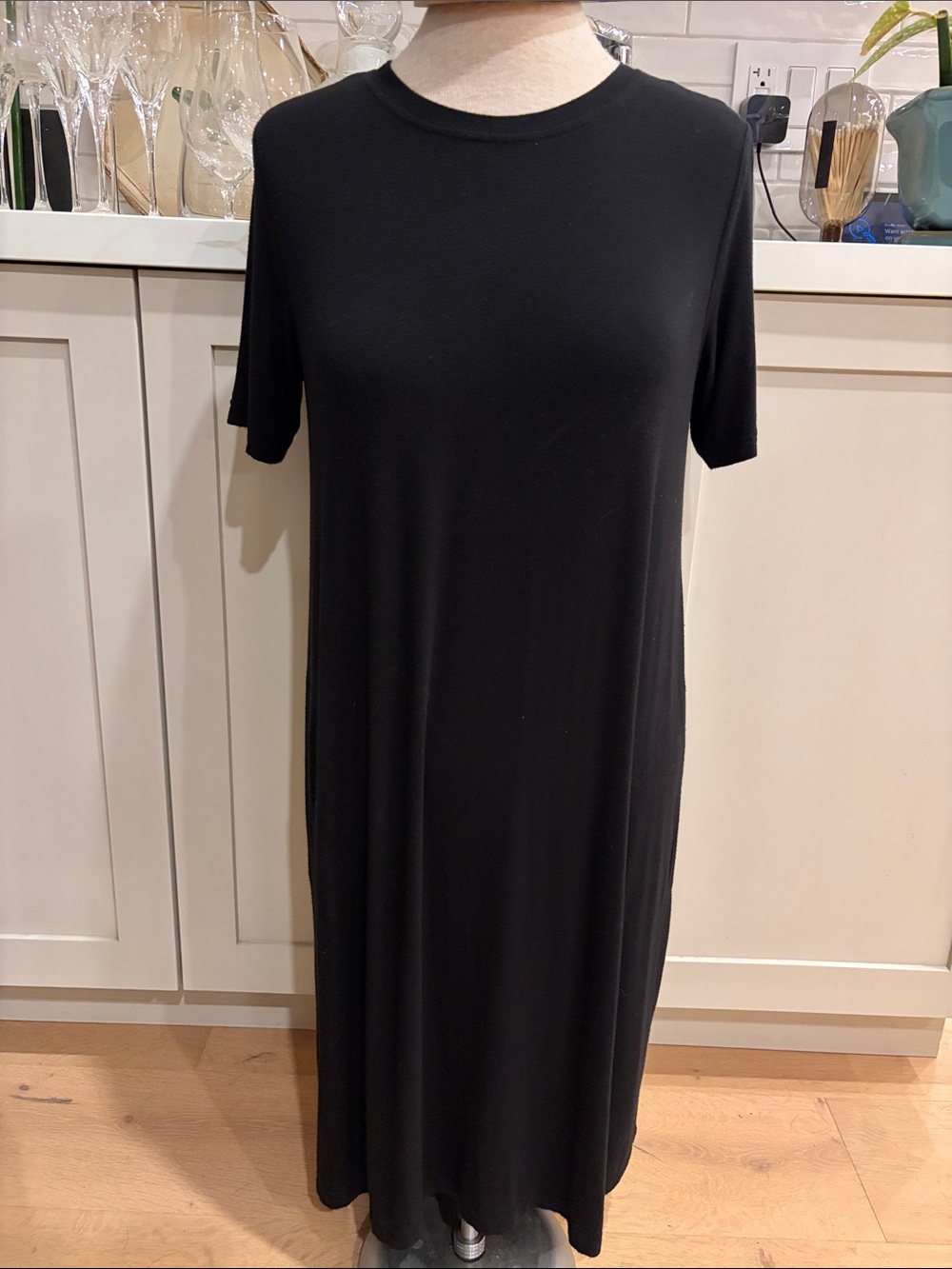 Sympli Bamboo crew neck jersey knit Black Short-Sleeve Dress with side pockets